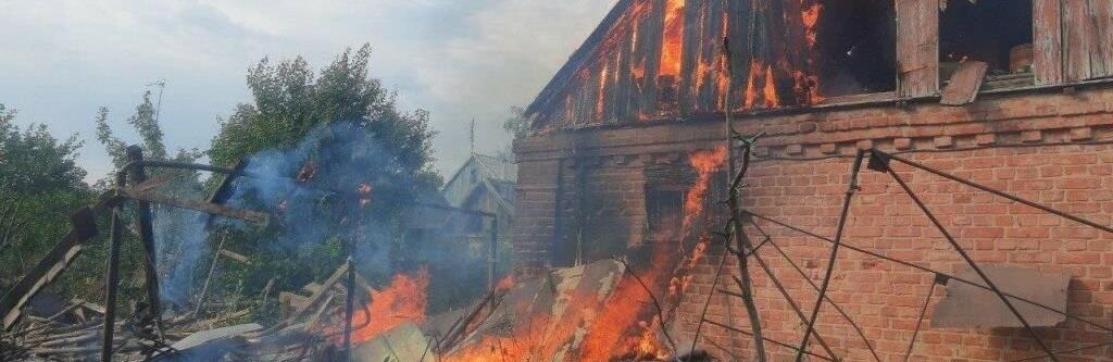 Через ворожі обстрілу спалахнули житлові будинки в Оріхові та Гуляйполі