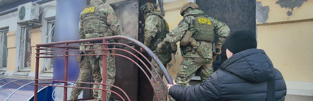 У Запоріжжі під вивіскою салону-магазину працював гральний заклад
