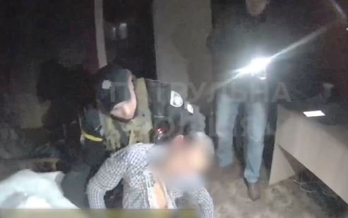 Запорізькі патрульні витягли із зашморга 31-річного чоловіка
