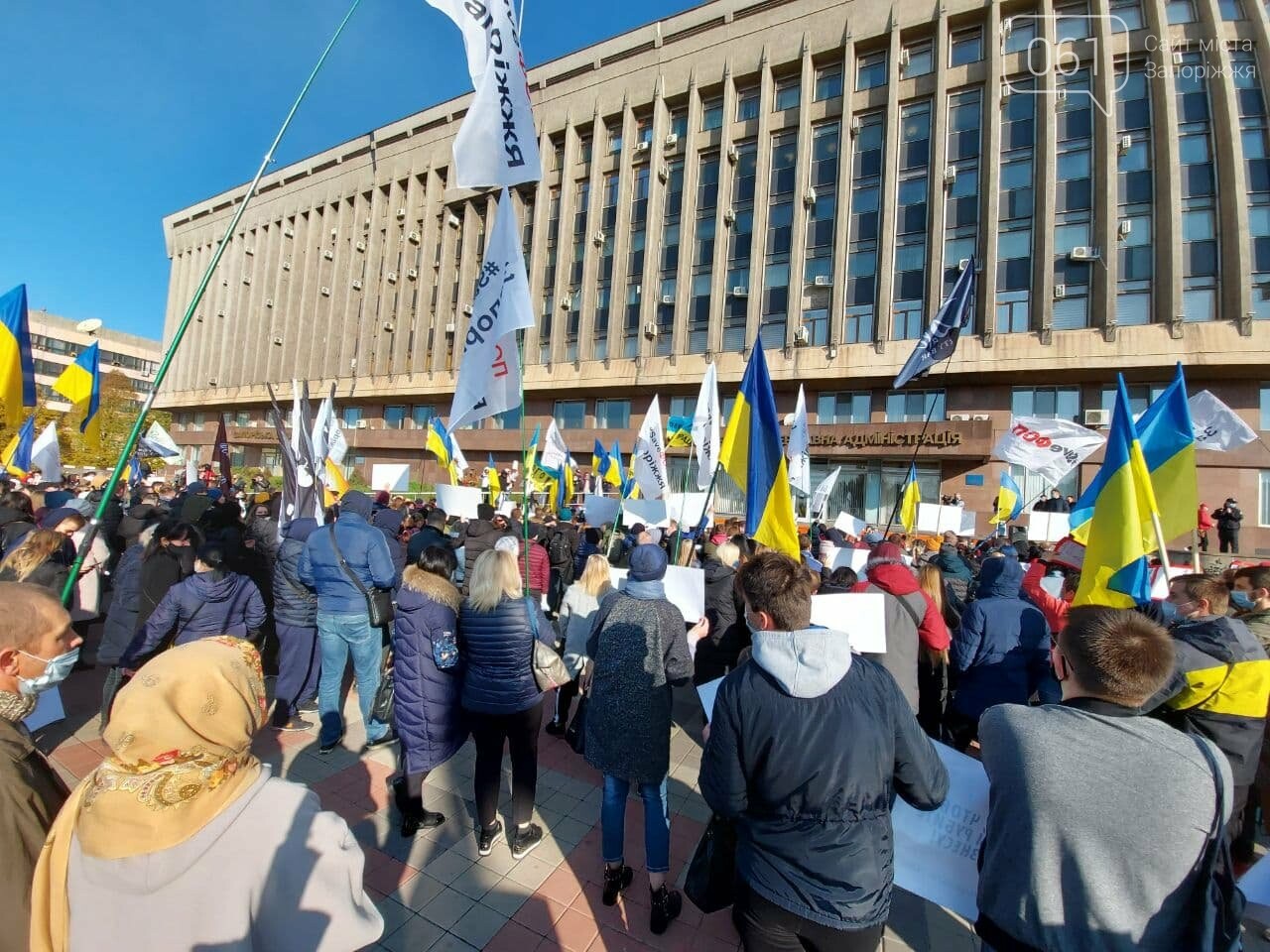 “Маю право працювати”: в Запорожье владельцы кафе и ресторанов против “карантина выходного дня” и обещают перекрыть дороги, - ФОТОРЕПОРТАЖ, фото-1