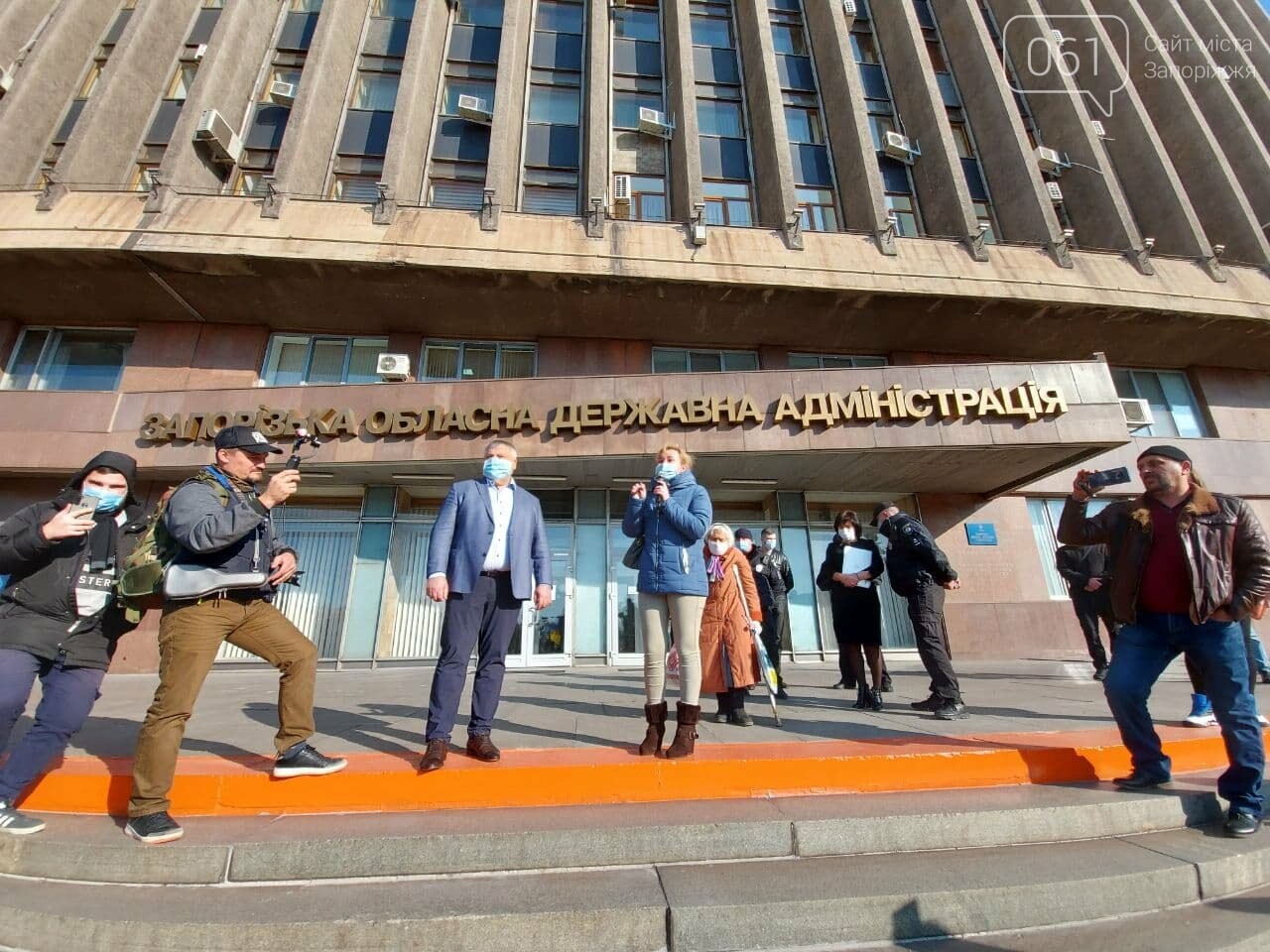 “Маю право працювати”: в Запорожье владельцы кафе и ресторанов против “карантина выходного дня” и обещают перекрыть дороги, - ФОТОРЕПОРТАЖ, фото-15