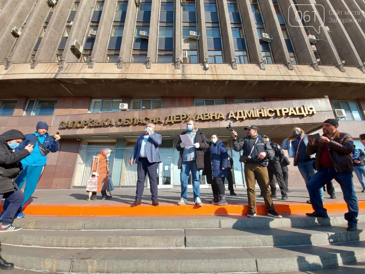 “Маю право працювати”: в Запорожье владельцы кафе и ресторанов против “карантина выходного дня” и обещают перекрыть дороги, - ФОТОРЕПОРТАЖ, фото-13