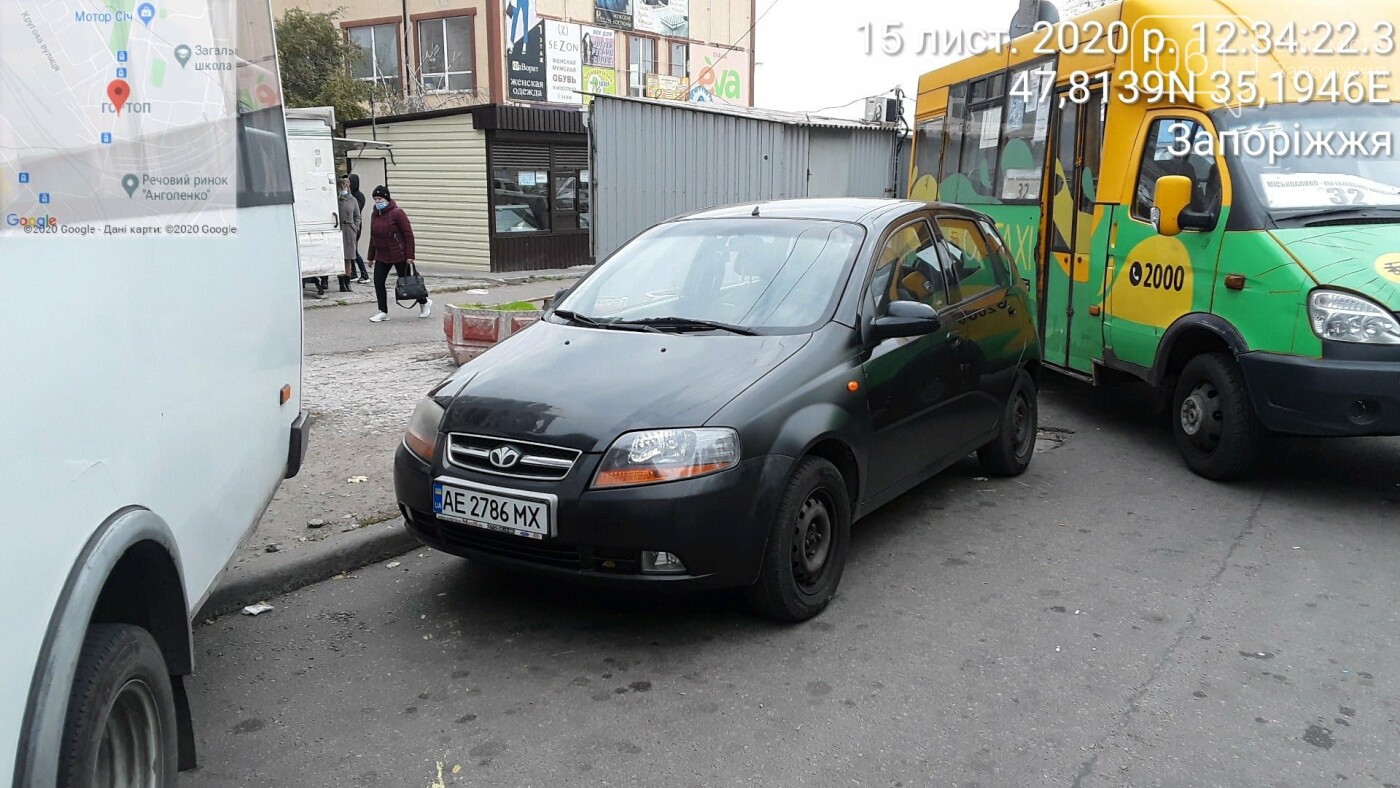 В Запорожье инспекторы по парковке выписали штрафов 50 нарушителям на двух рынках, фото-3