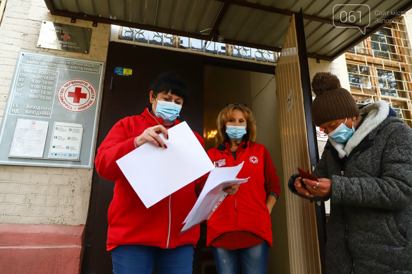 «Из вокзалов гонят, в больницы не пускают»: как в Запорожье выживают зимой несколько тысяч «людей улиц», фото-17