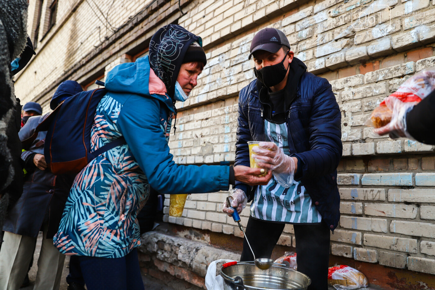 «Из вокзалов гонят, в больницы не пускают»: как в Запорожье выживают зимой несколько тысяч «людей улиц», фото-42