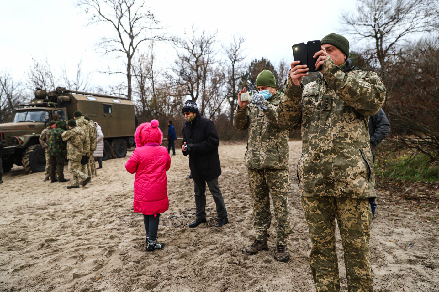 В Запорожье на дне Днепра нашли пушечный лафет XVII - XVIII столетия, - ФОТОРЕПОРТАЖ, ВИДЕО, фото-5