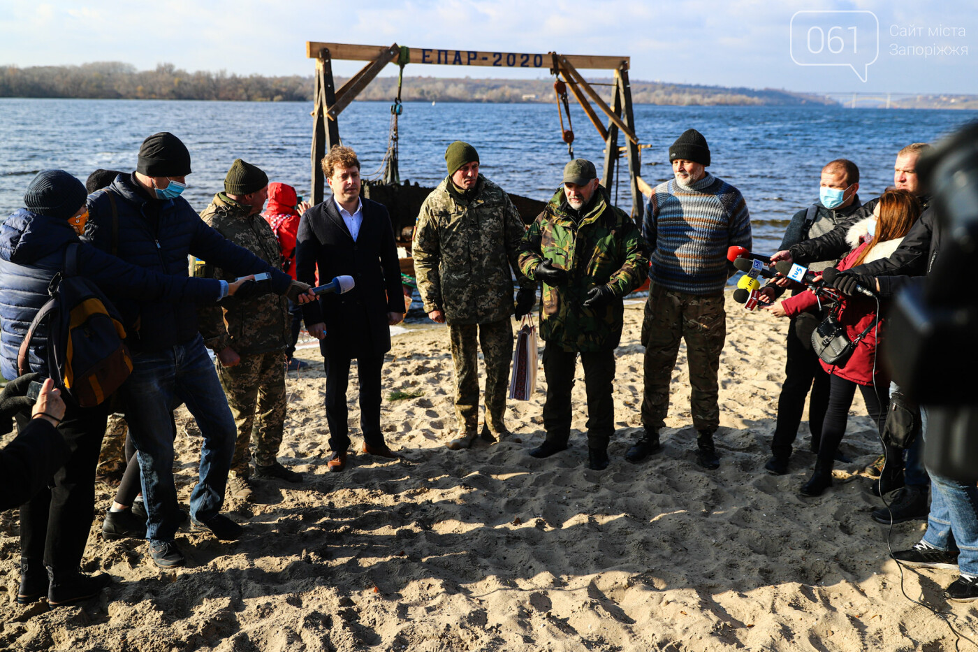 В Запорожье на дне Днепра нашли пушечный лафет XVII - XVIII столетия, - ФОТОРЕПОРТАЖ, ВИДЕО, фото-24