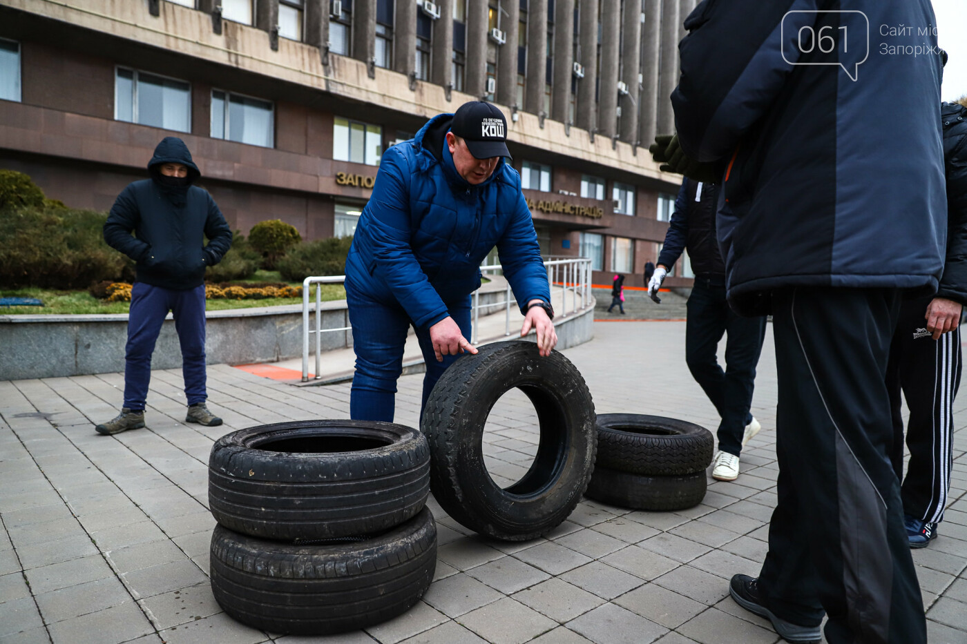 Митинг под зданием облсовета в фотографиях, фото-4