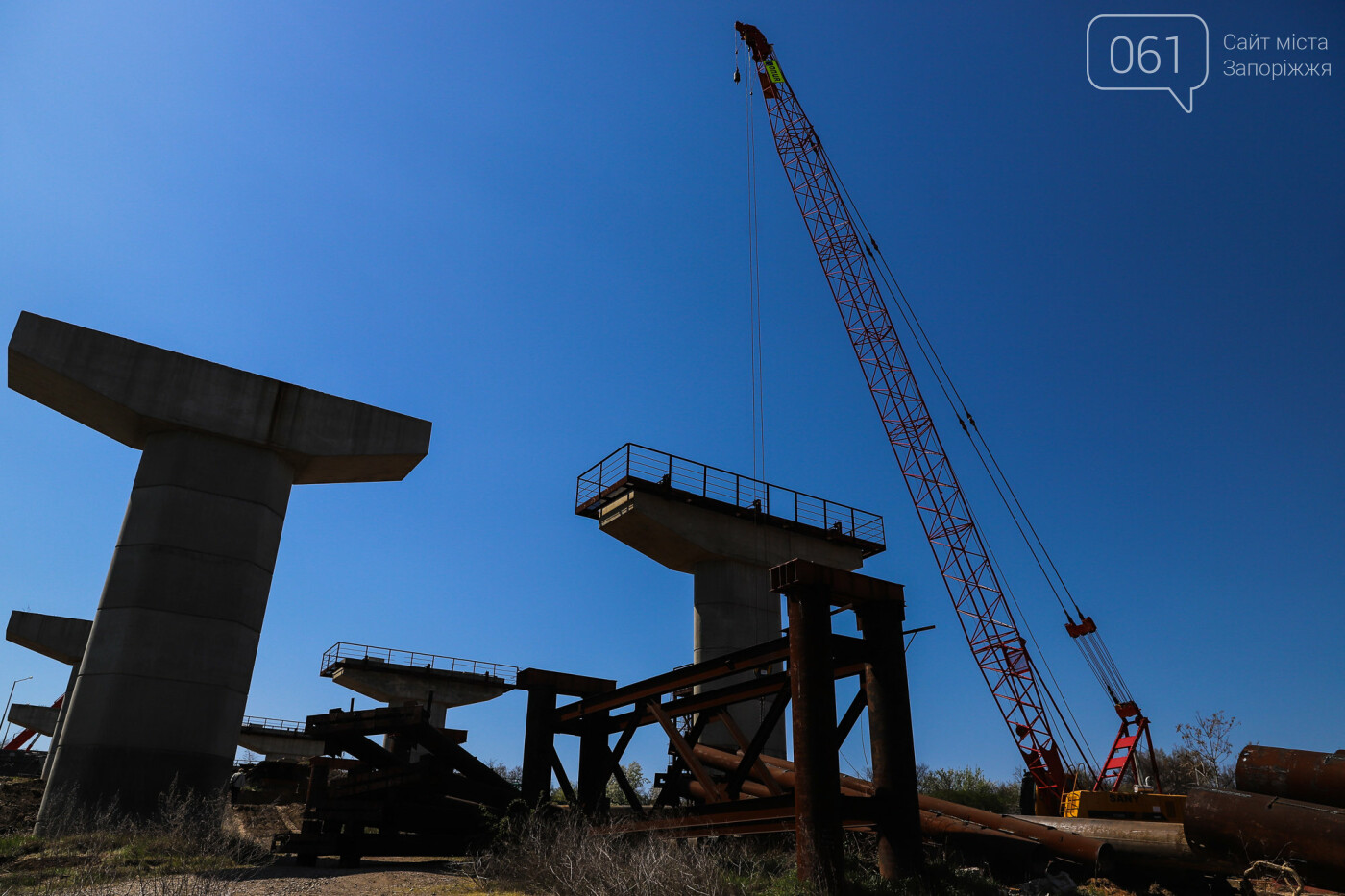 Строительство балочного моста в марте-апреле 2020