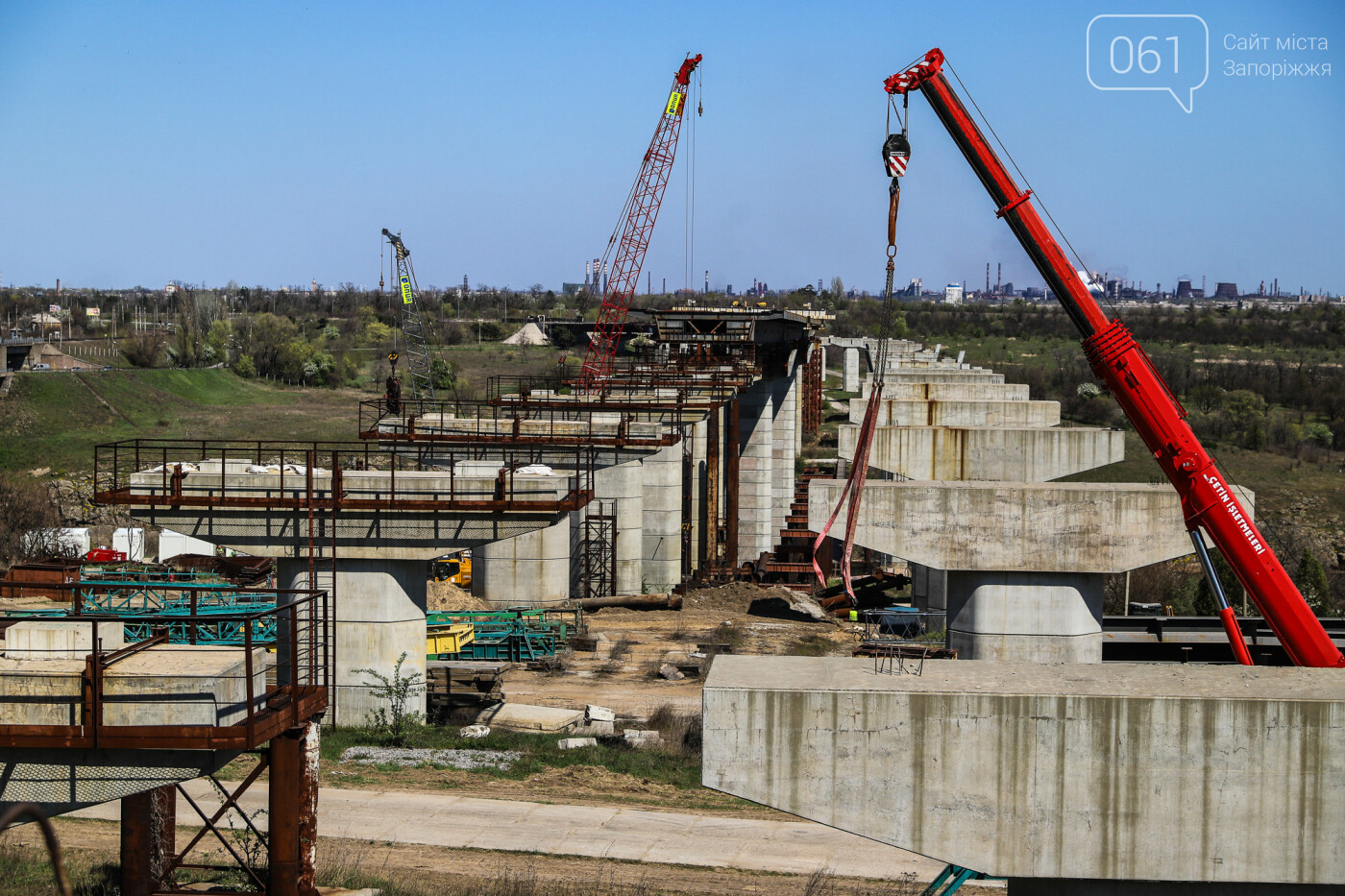 Строительство балочного моста в марте-апреле 2020