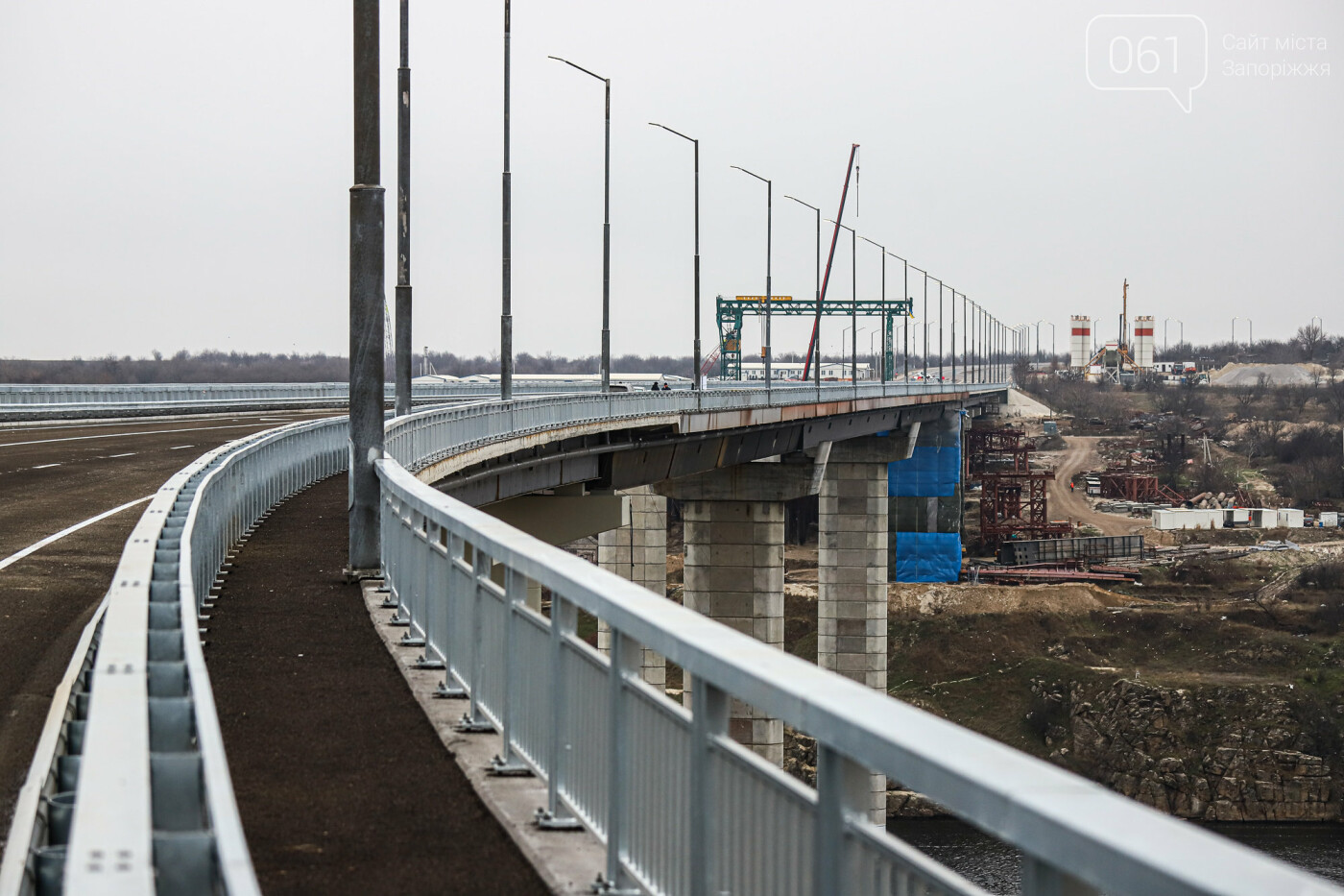 Зеленский рассказал, когда в Запорожье достроят мосты: визит президента в фотографиях и высказываниях , фото-6