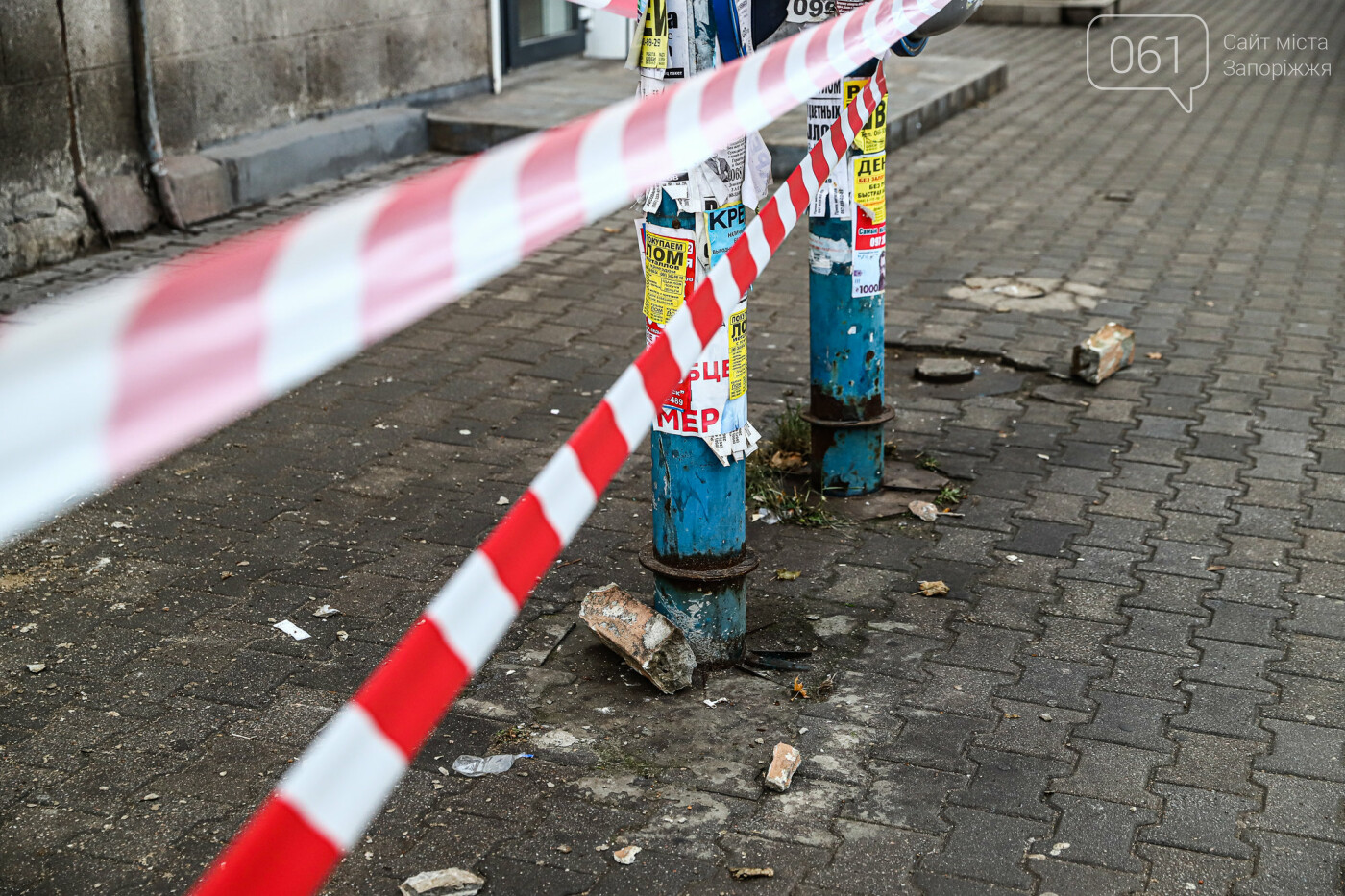 В Запорожье с балкона дома-памятника архитектуры отвалилась часть бетонного кронштейна, - ФОТО , фото-3