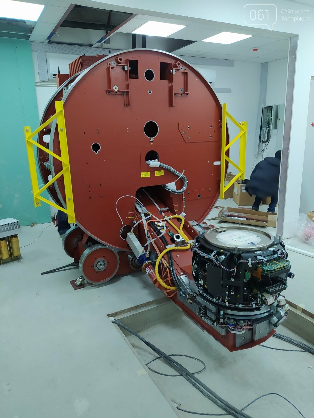 В специальном бункере запорожского онкоцентра завершили монтаж линейного ускорителя, - ФОТО , фото-2