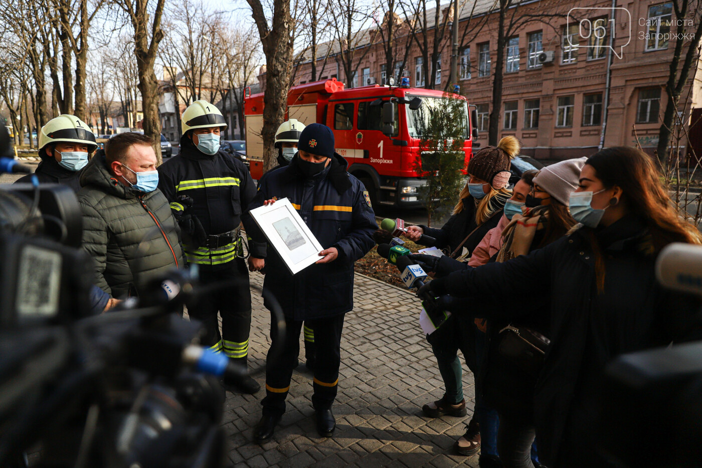 Запорожским спасателям передали фотографию первой пожарной части Александровска - чем уникален снимок, фото-5