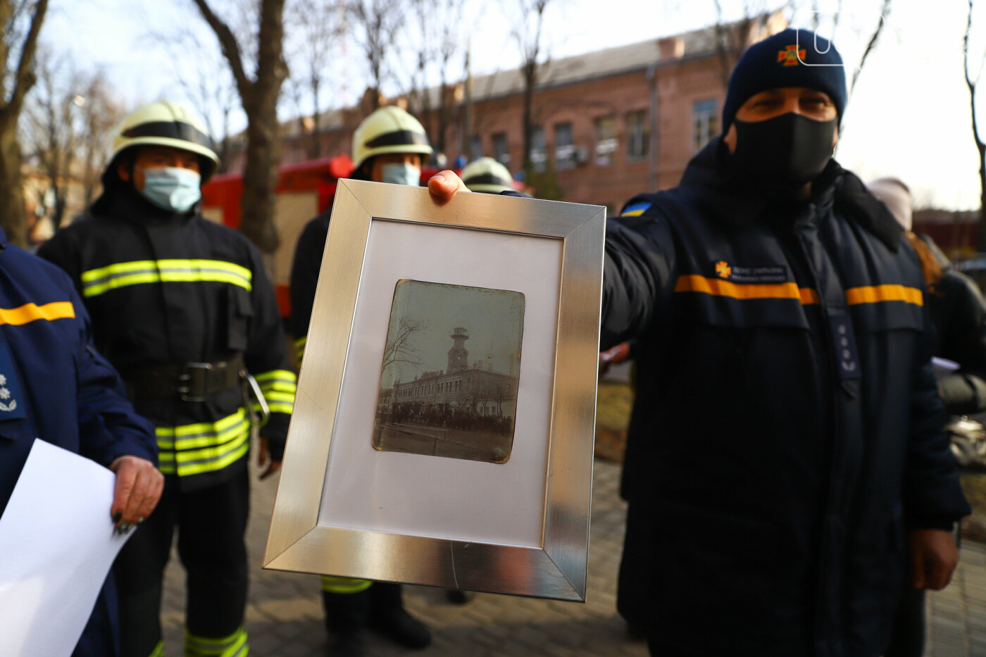 Запорожским спасателям передали фотографию первой пожарной части Александровска - чем уникален снимок, фото-9