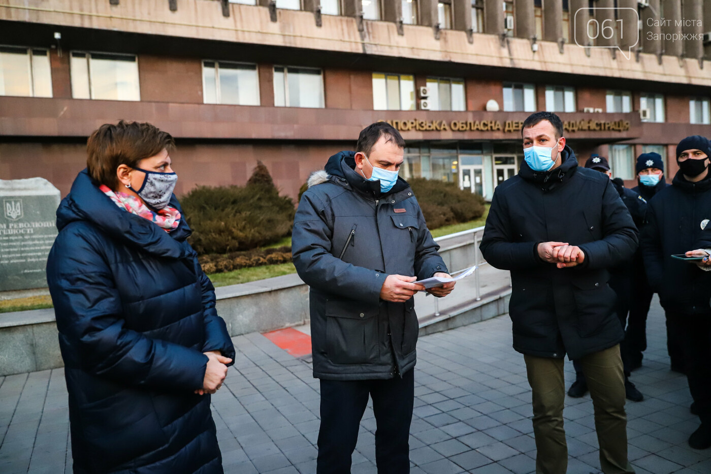 Около сотни противников строительства каолинового карьера приехали в Запорожье под стены ОГА, - ФОТОРЕПОРТАЖ, фото-10