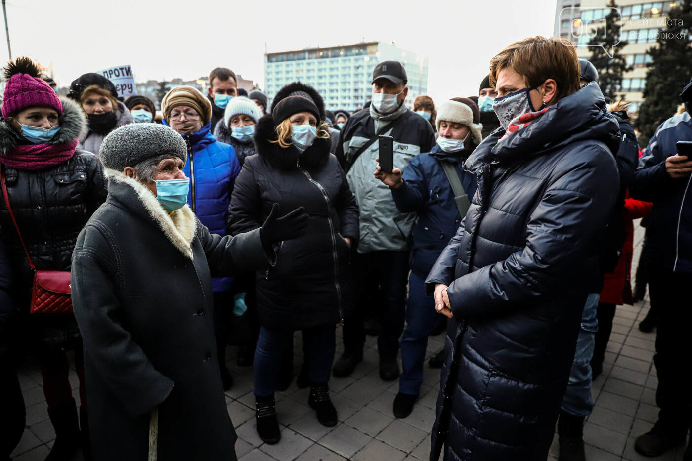 Около сотни противников строительства каолинового карьера приехали в Запорожье под стены ОГА, - ФОТОРЕПОРТАЖ, фото-13