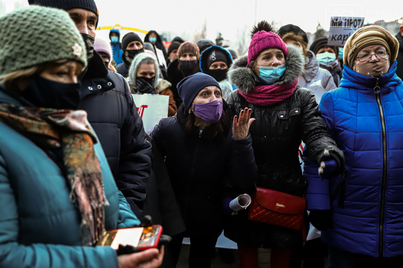 Около сотни противников строительства каолинового карьера приехали в Запорожье под стены ОГА, - ФОТОРЕПОРТАЖ, фото-18