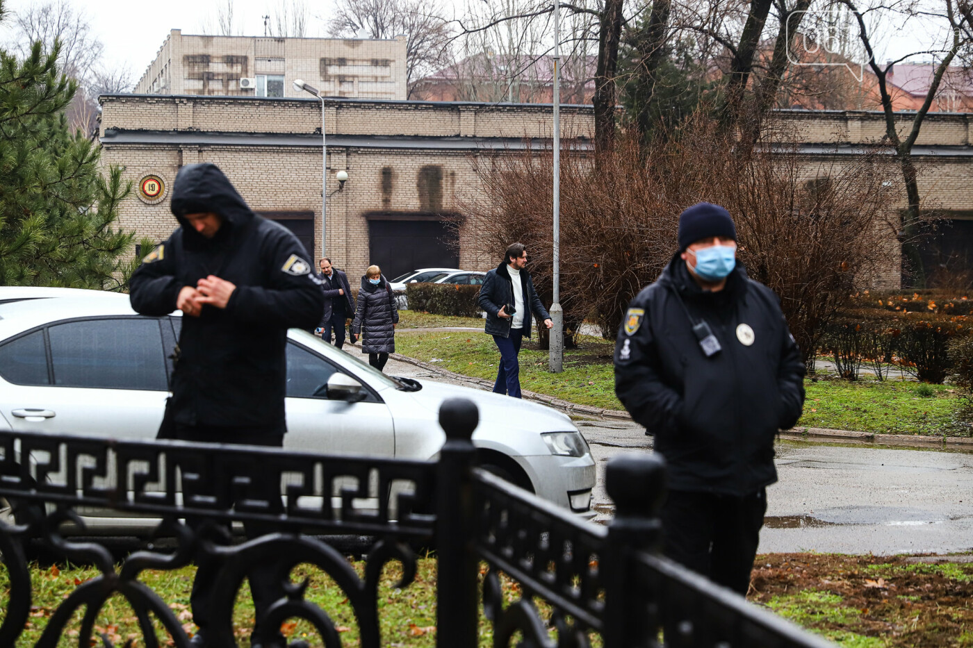 Запорожские журналисты пожаловались в полицию на очередной не допуск в мэрию, фото-7