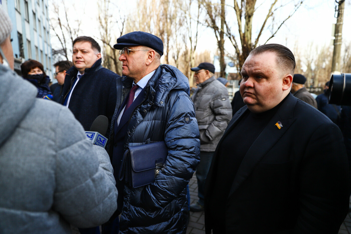 СБУ, парламентский контроль, обиженные акционеры: что происходило с собранием акционеров «Мотор Сич» в Запорожье, - ФОТО, ВИДЕО, фото-15
