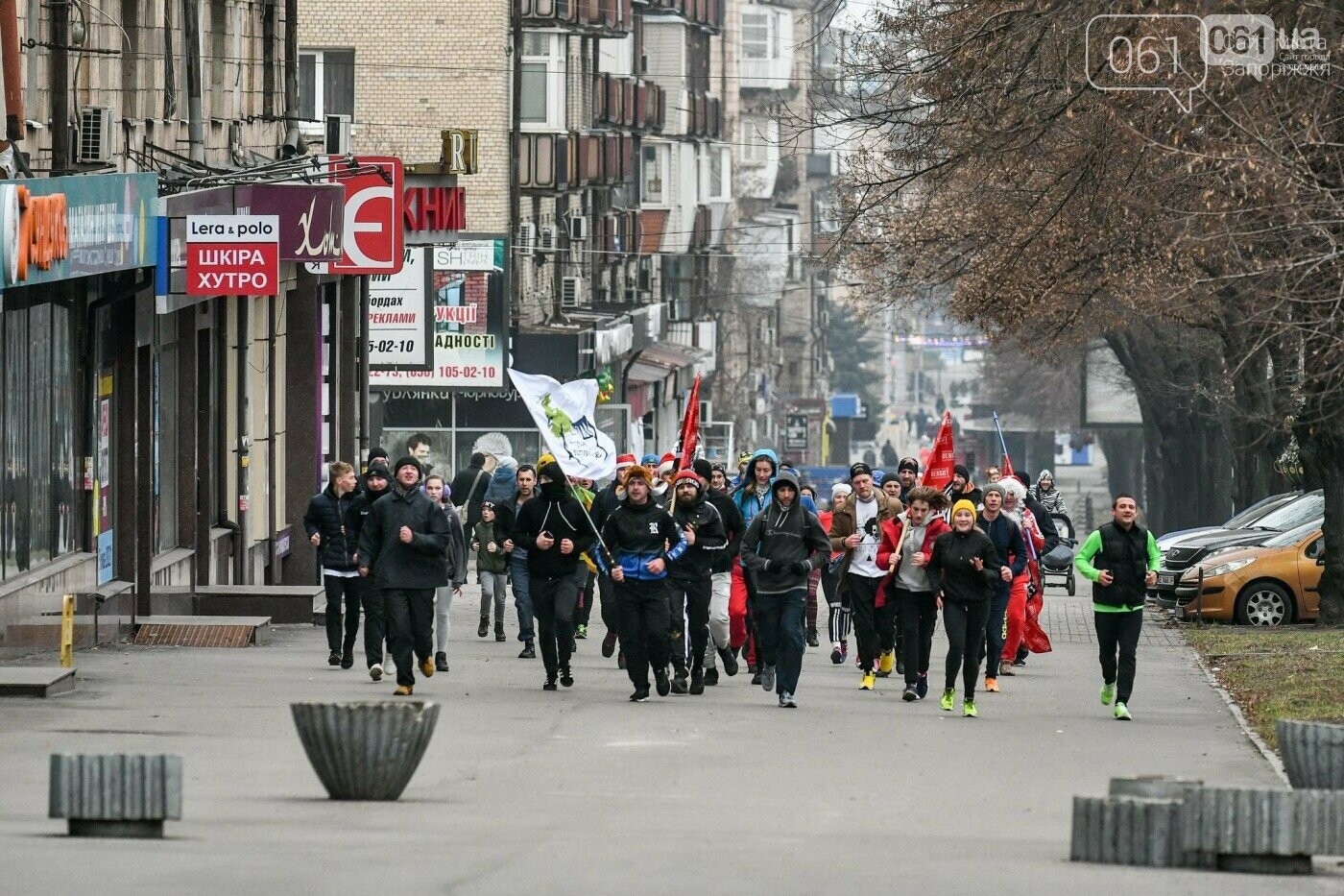 Рыбаки на замерзшем Днепре, "Захарий" в Запорожье, "каолиновая война" и скандал вокруг "Мотор Сичи": январь в фотографиях, фото-5