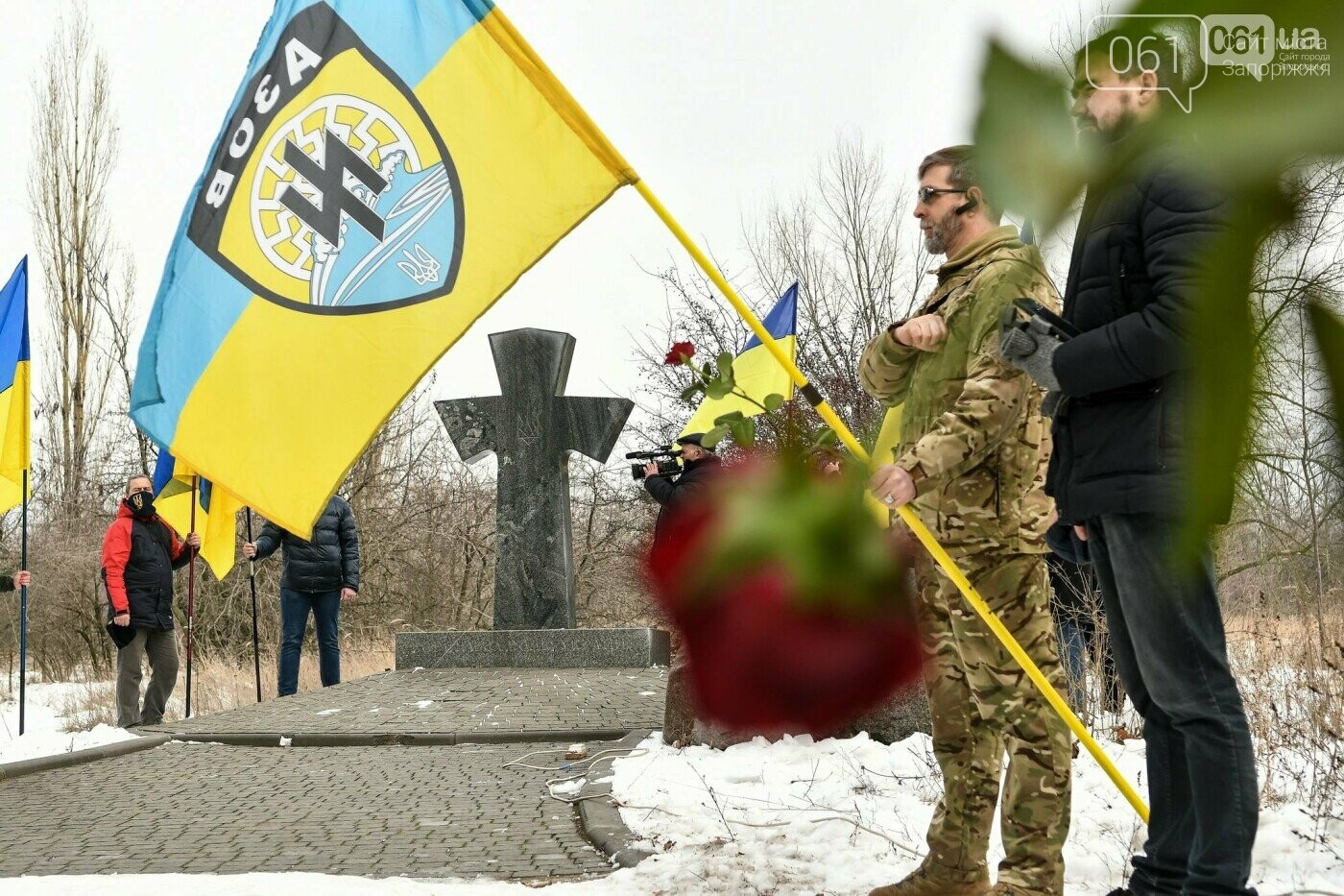 Рыбаки на замерзшем Днепре, "Захарий" в Запорожье, "каолиновая война" и скандал вокруг "Мотор Сичи": январь в фотографиях, фото-151