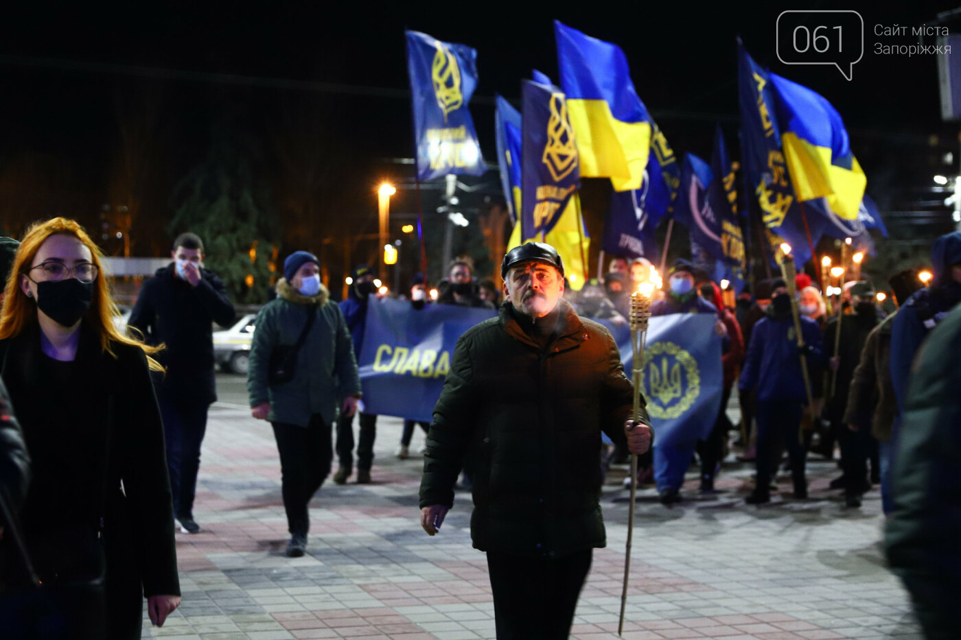 Рыбаки на замерзшем Днепре, "Захарий" в Запорожье, "каолиновая война" и скандал вокруг "Мотор Сичи": январь в фотографиях, фото-171