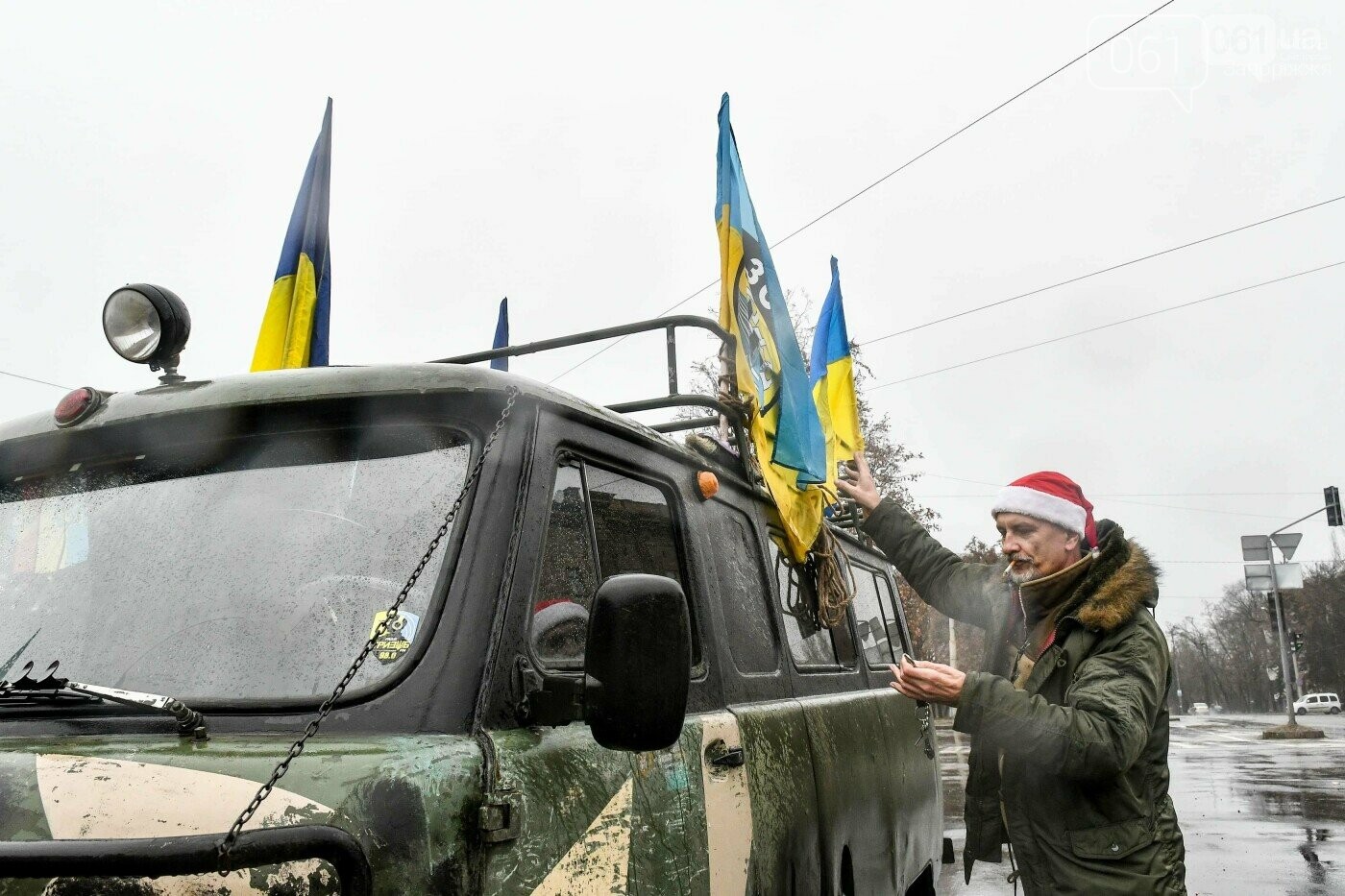 Рыбаки на замерзшем Днепре, "Захарий" в Запорожье, "каолиновая война" и скандал вокруг "Мотор Сичи": январь в фотографиях, фото-13