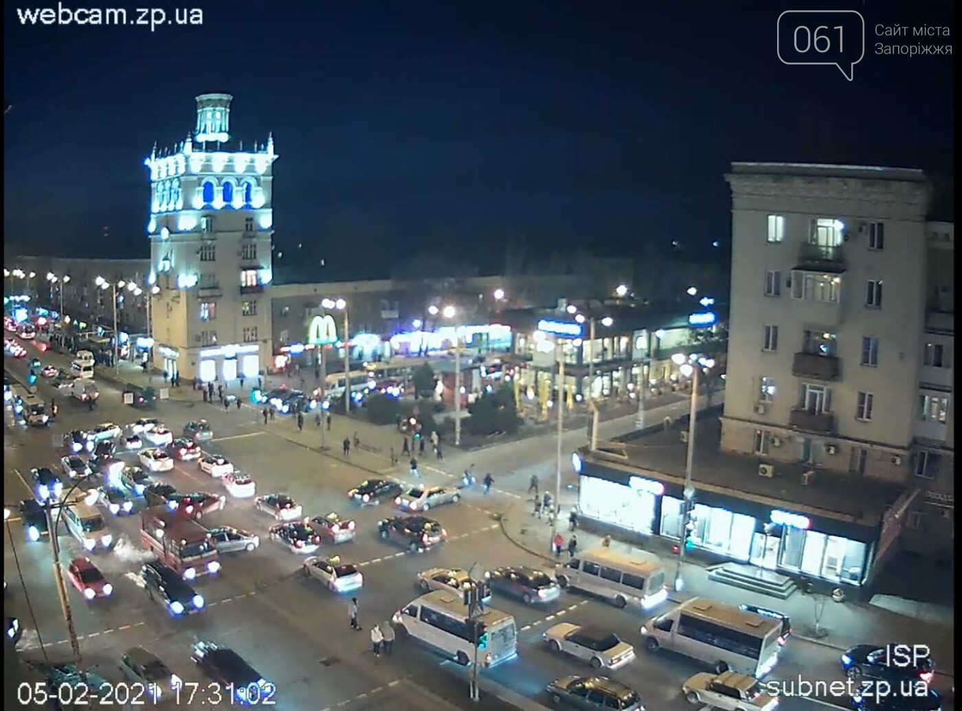 Из-за поломки фуры на мосту Преображенского затруднено движение, фото-1
