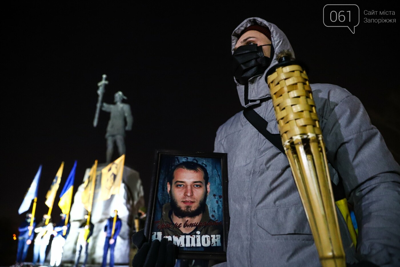 Бои за Широкино: в Запорожье зажгли факела в память о погибших бойцах, - ФОТОРЕПОРТАЖ , фото-3