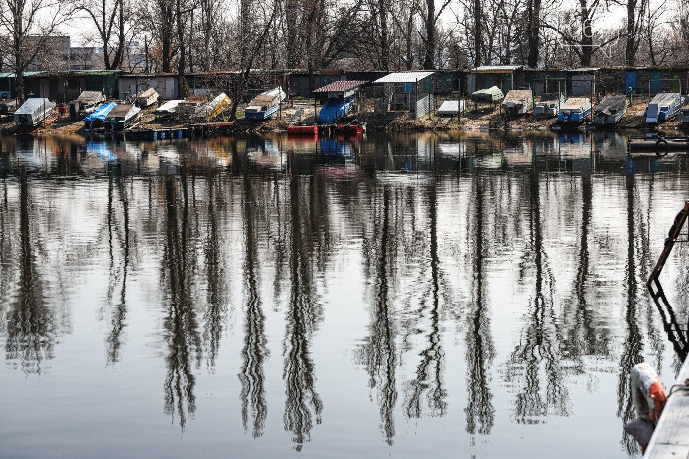 Как в запорожском яхт-клубе готовят судна к спуску на воду, - ФОТОРЕПОРТАЖ , фото-45