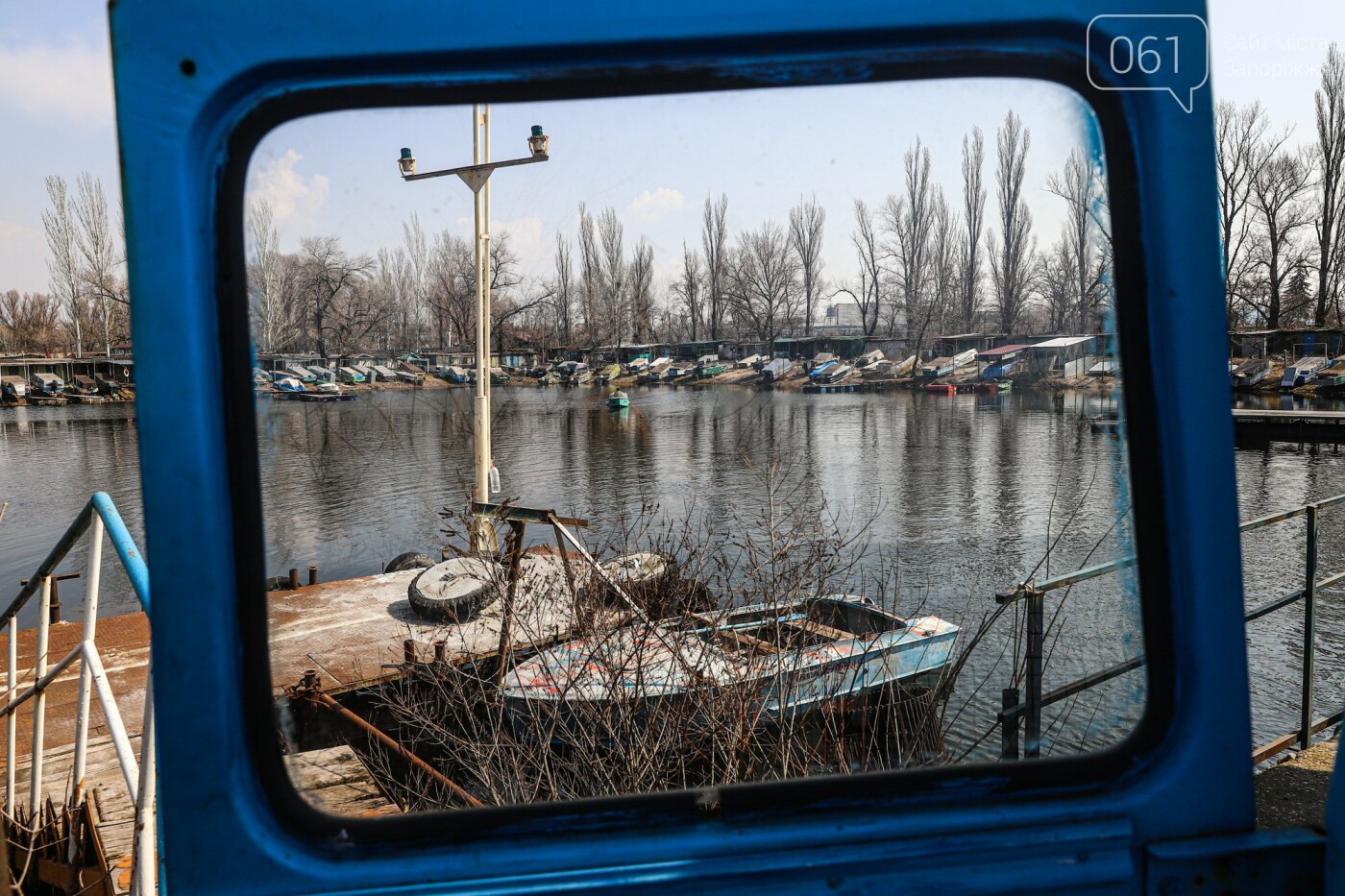 Как в запорожском яхт-клубе готовят судна к спуску на воду, - ФОТОРЕПОРТАЖ , фото-46