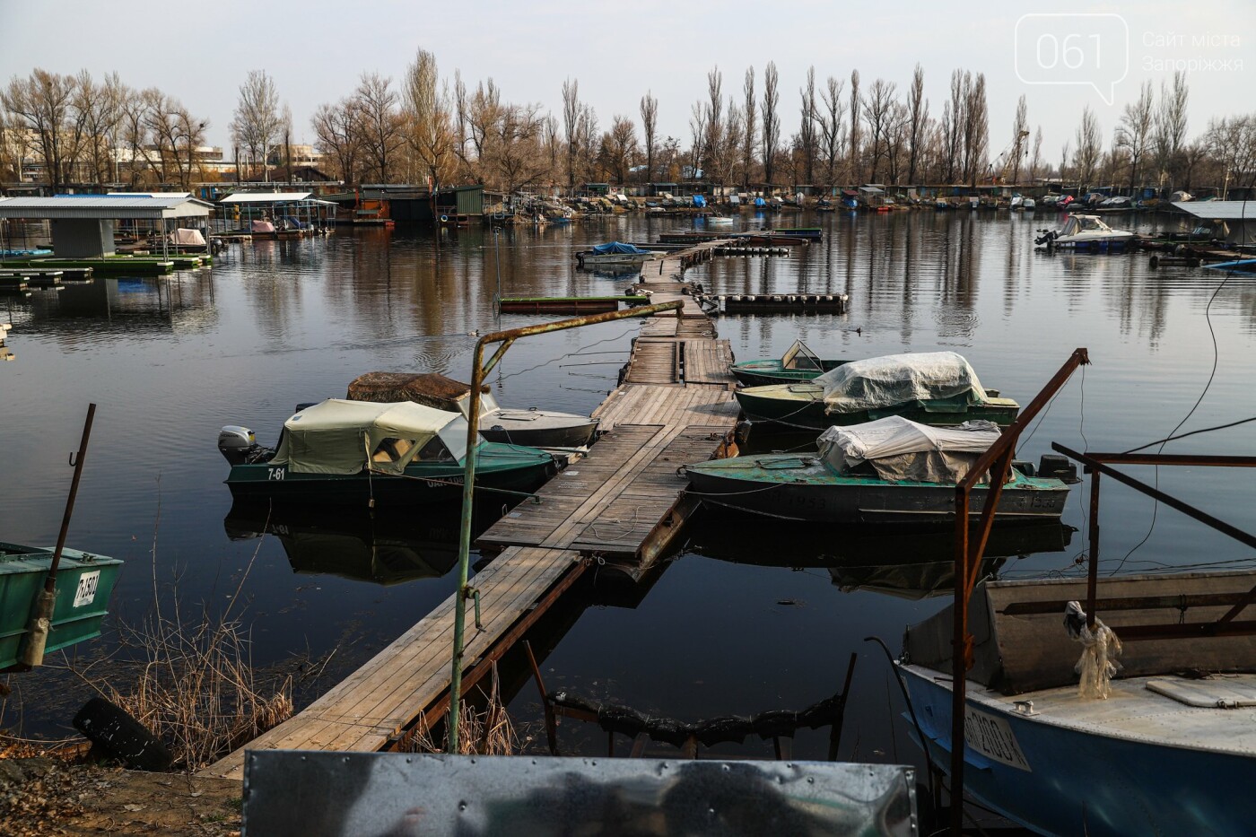 Как в запорожском яхт-клубе готовят судна к спуску на воду, - ФОТОРЕПОРТАЖ , фото-43