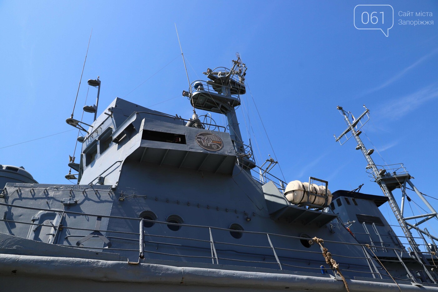 В Бердянском заливе на месте гибели морского десанта военные спустили на воду венок, - ФОТО, фото-21