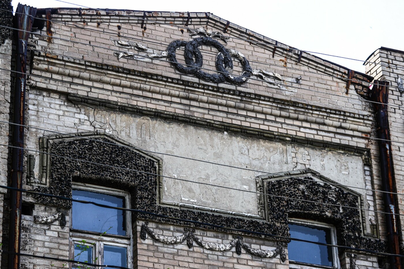 Памятники Старого Александровска: как сейчас выглядит здание первого в городе роддома, - ФОТО , фото-26