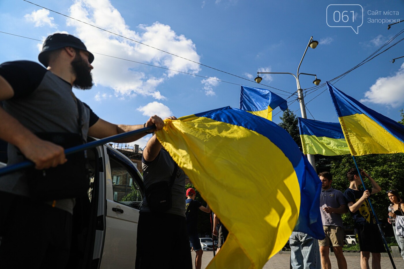 Флаги и праздничное шествие: как в Запорожье отметили День Конституции, - ФОТОРЕПОРТАЖ , фото-2
