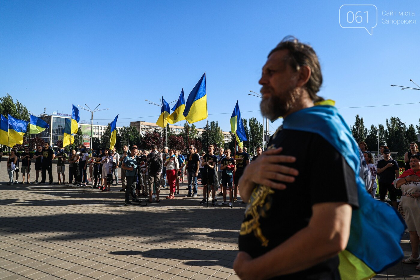 Флаги и праздничное шествие: как в Запорожье отметили День Конституции, - ФОТОРЕПОРТАЖ , фото-36