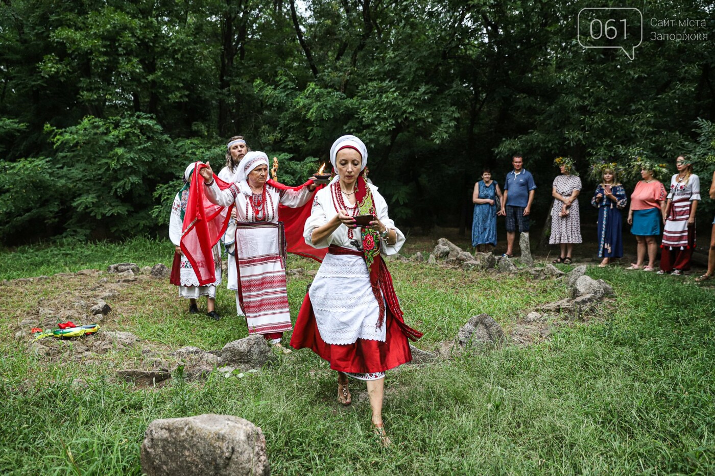 Огонь и дубовые венки: как на Хортице отметили праздник Перуна, - ФОТОРЕПОРТАЖ, фото-17