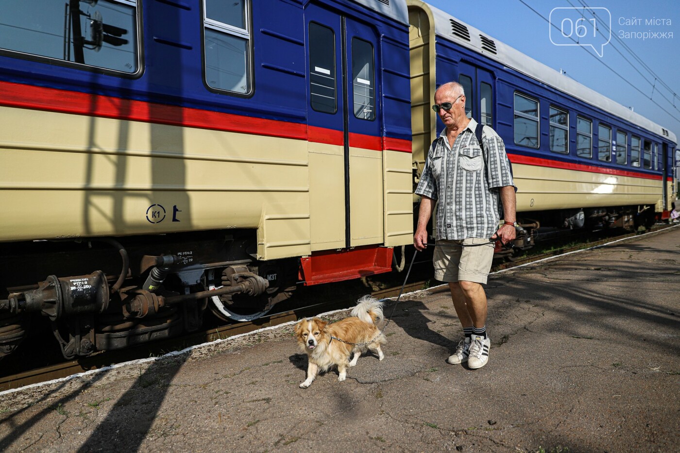 Из Запорожья запустили отремонтированную электричку на Никополь: в первый рейс она отправилась почти без пассажиров, - ФОТОРЕПОРТАЖ , фото-23