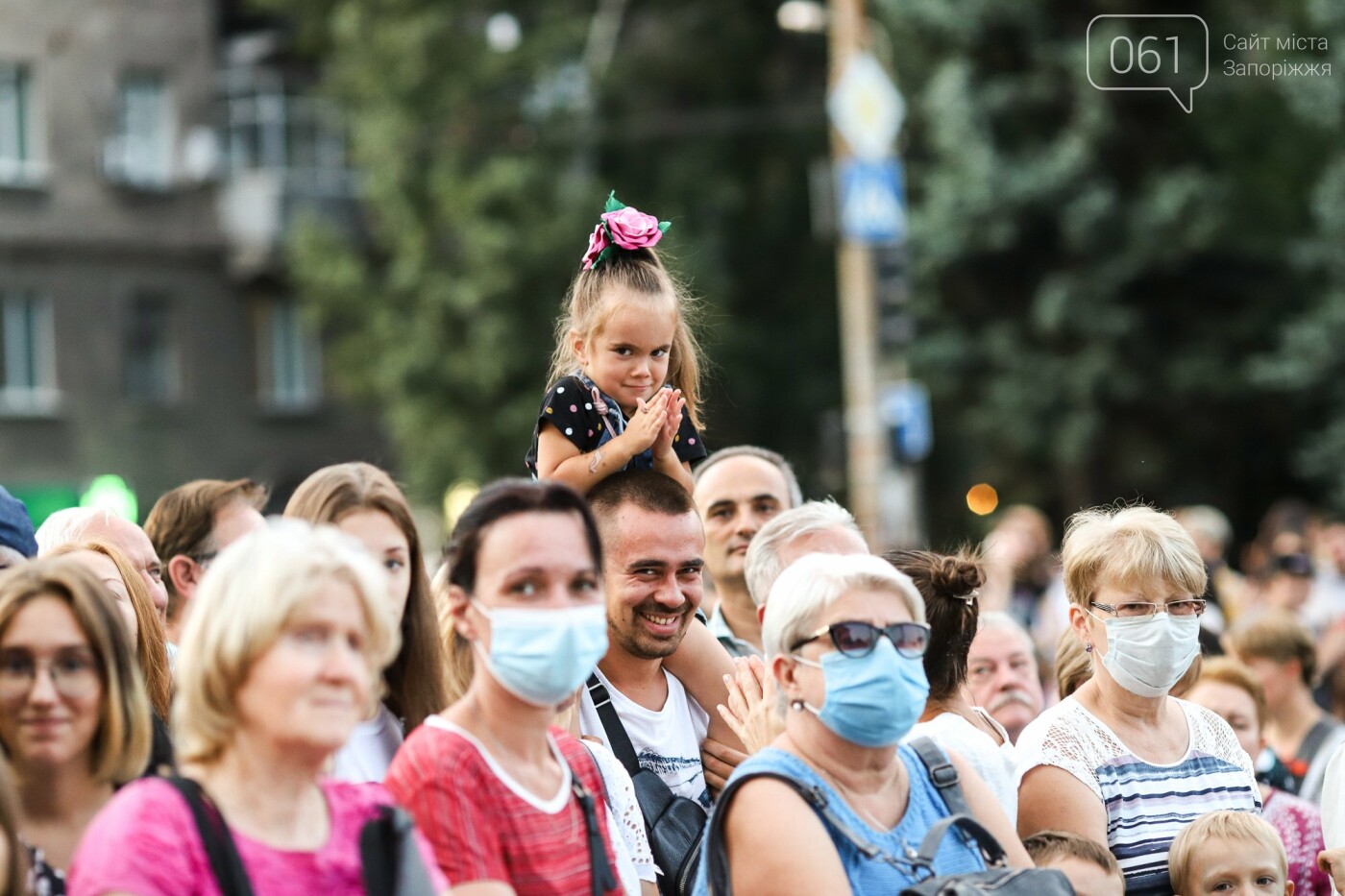 Тысячи запорожцев пришли послушать концерт симфонического оркестра под открытым небом, - ФОТОРЕПОРТАЖ, фото-6