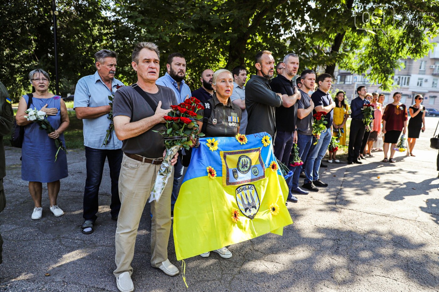 «Мы помним, мы отомстим»: в Запорожье на Аллее защитников почтили память погибших бойцов, - ФОТОРЕПОРТАЖ, фото-24