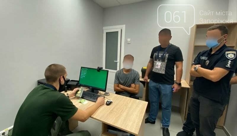 Гражданин Марокко пытался подкупить пограничника, который отказался пропускать через границу его супругу , фото-1