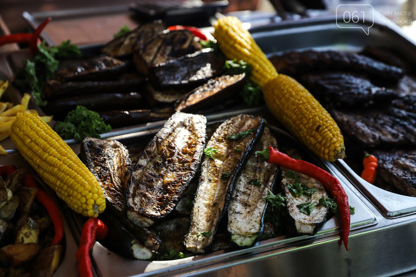 Бограч в хлебных горшочках и мясо из уникальной печи: что нового на фестивале уличной еды в Запорожье, - ФОТОРЕПОРТАЖ, фото-4