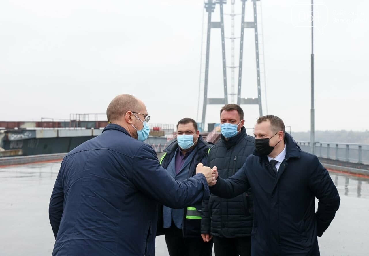 На строительство мостов в Запорожье за 2 года выделили 5,7 млрд гривен
