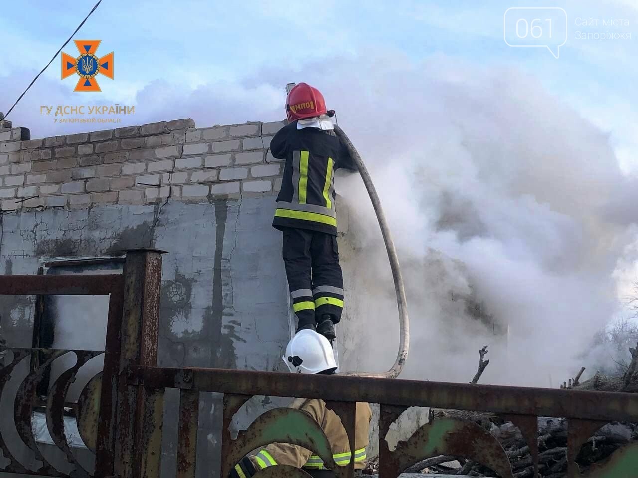 В пригороде Запорожья произошел пожар в дачном кооперативе | Новости