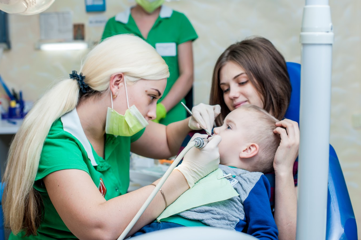 Детская стоматология в Запорожье, детский стоматолог в Запорожье, лечение зубов у детей в Запорожье, лечение молочных зубов в Запорожье, детский медицинский центр в Запорожье ABG