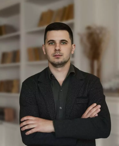 Юрист Єлісєєв Владислав Володимирович