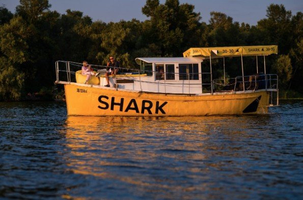 Речные прогулки на катере в Запорожье от SHARK | Новини