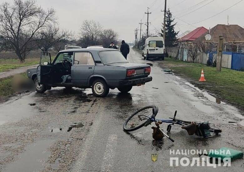 Автомобиль сбил велосипедиста