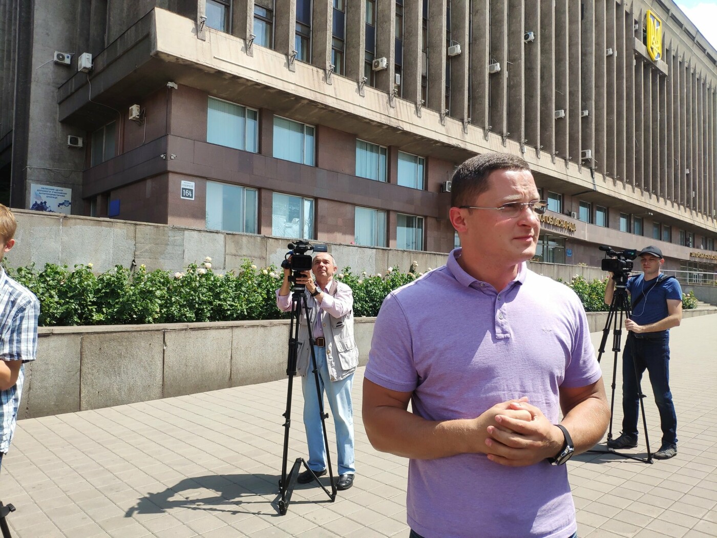"Я нормально отношусь к слабой половине пола": Владислав Ма..., фото-3 "Я нормально отношусь к слабой половине пола": Владислав Марченко о посте, флешмобе, секс-шопе и соответствии должности, фото-3